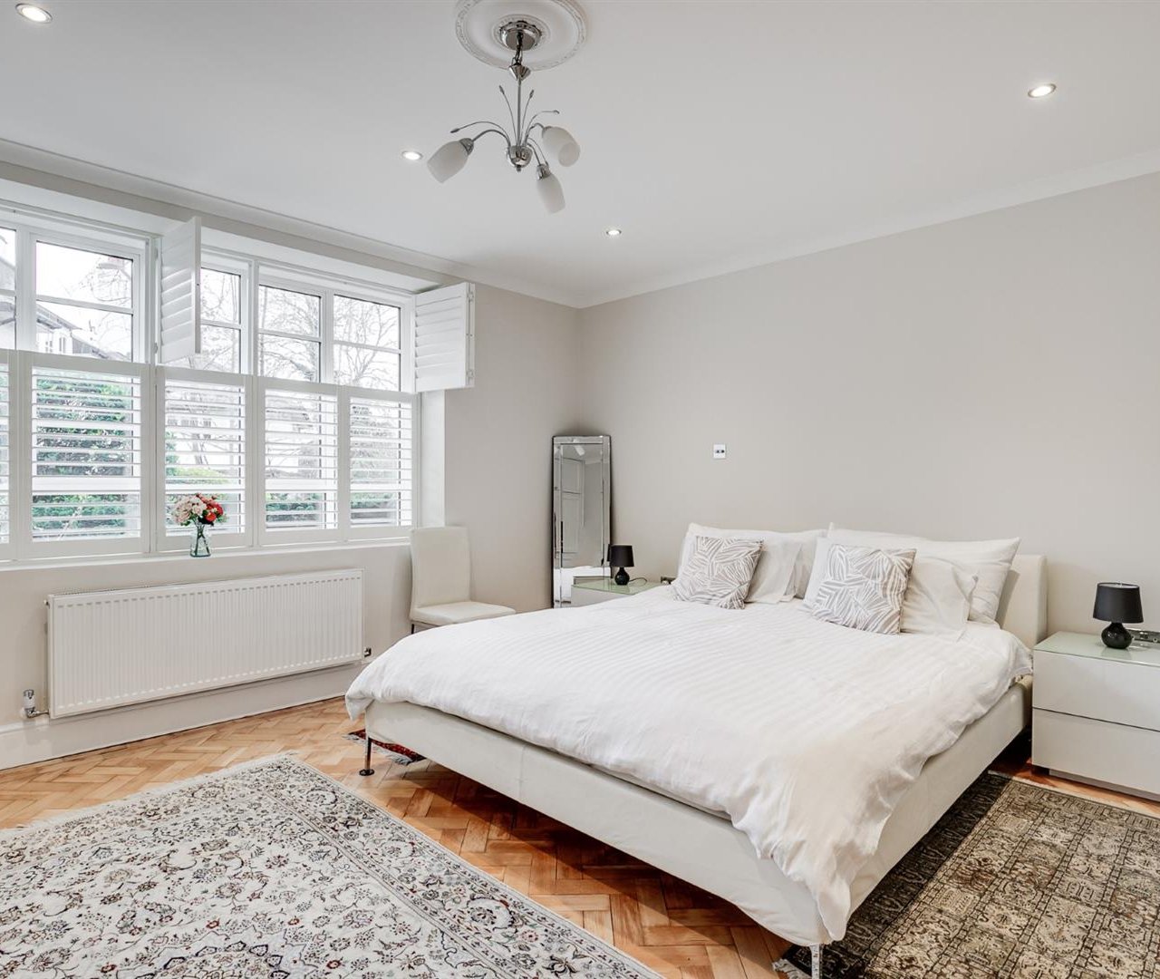 Frognal Lane Hampstead NW3 7EA