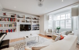 Frognal Lane Hampstead NW3 7EA