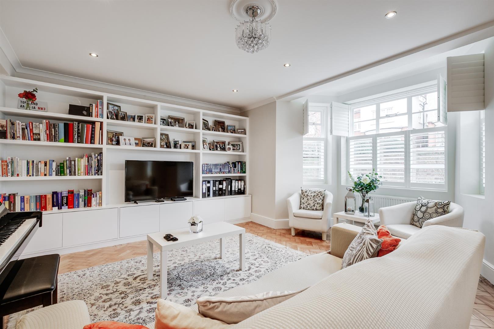 Frognal Lane Hampstead NW3 7EA