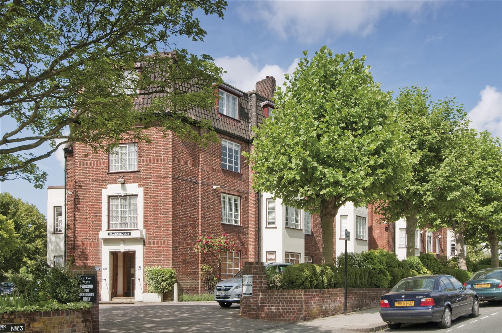 Frognal Lane Hampstead NW3 7EA