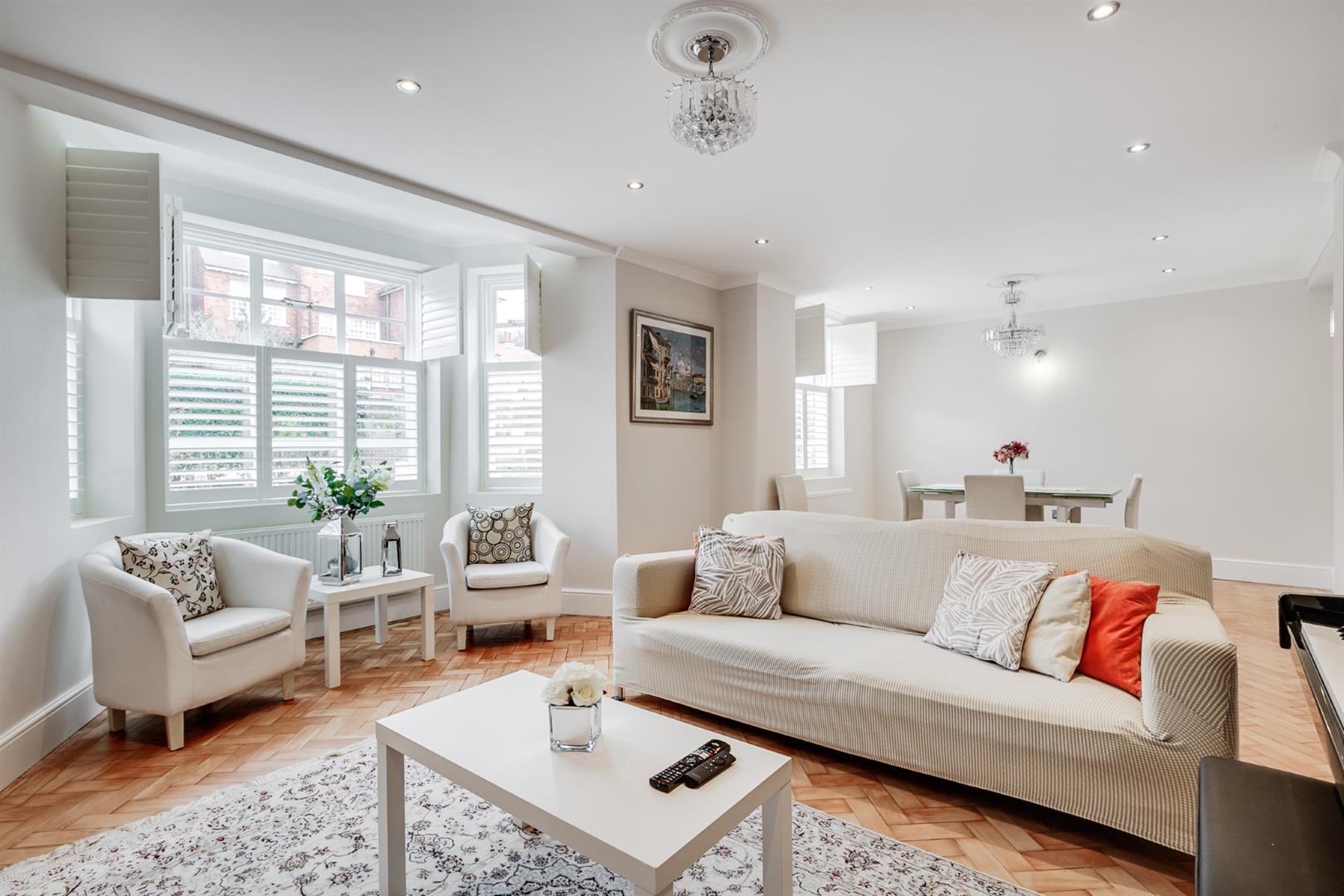 Frognal Lane Hampstead NW3 7EA