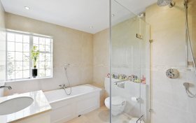 Linden Lea Hampstead Garden Suburb N2 0RF