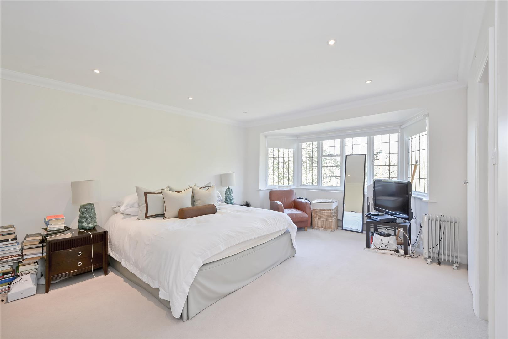 Linden Lea Hampstead Garden Suburb N2 0RF
