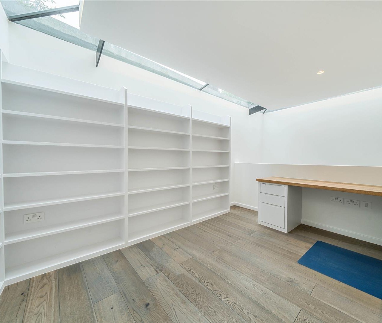 New End, Hampstead, NW3 1JD