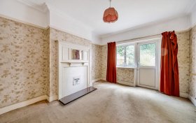 North End Road Golders Green NW11 7TA