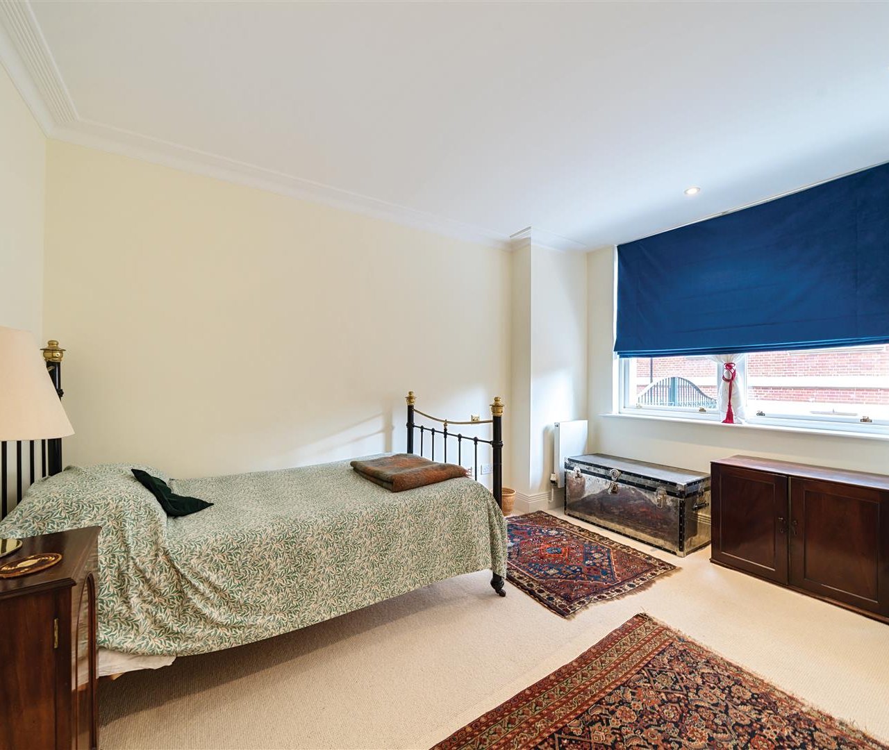 Frognal Rise Hampstead Village NW3 6PZ