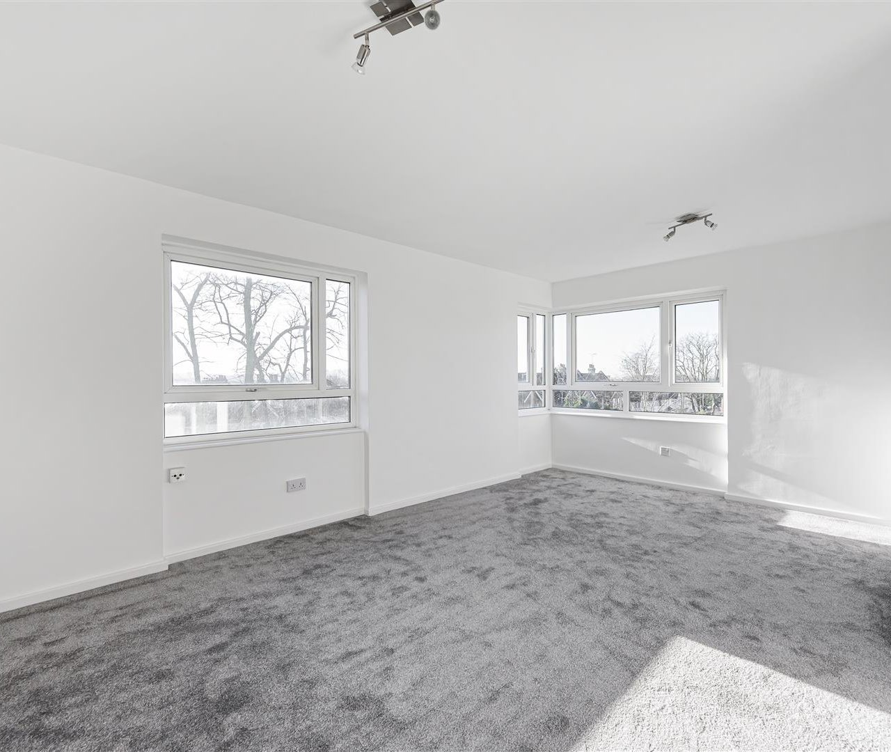 Fortis Green, London, N2 9ER