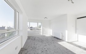 Fortis Green, London, N2 9ER