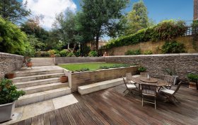 Canfield Gardens South Hampstead NW6 3EE