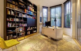 Canfield Gardens South Hampstead NW6 3EE