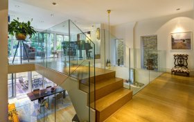 Canfield Gardens South Hampstead NW6 3EE