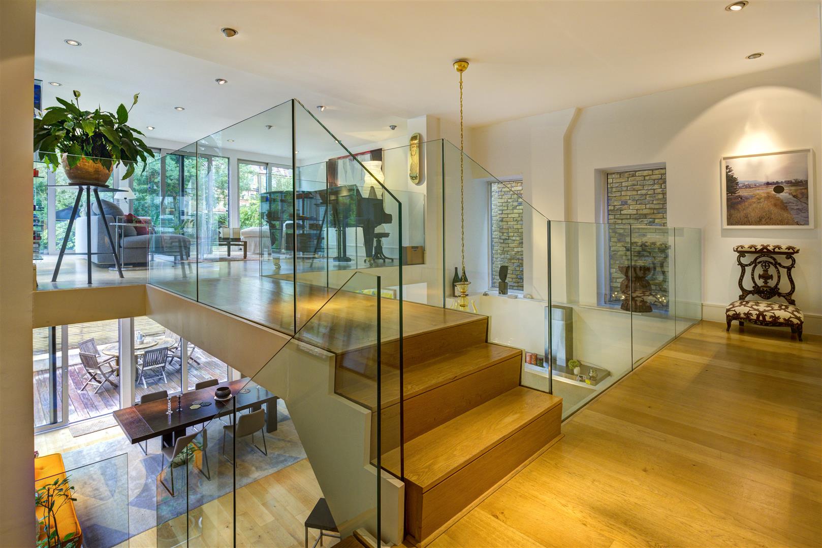 Canfield Gardens South Hampstead NW6 3EE