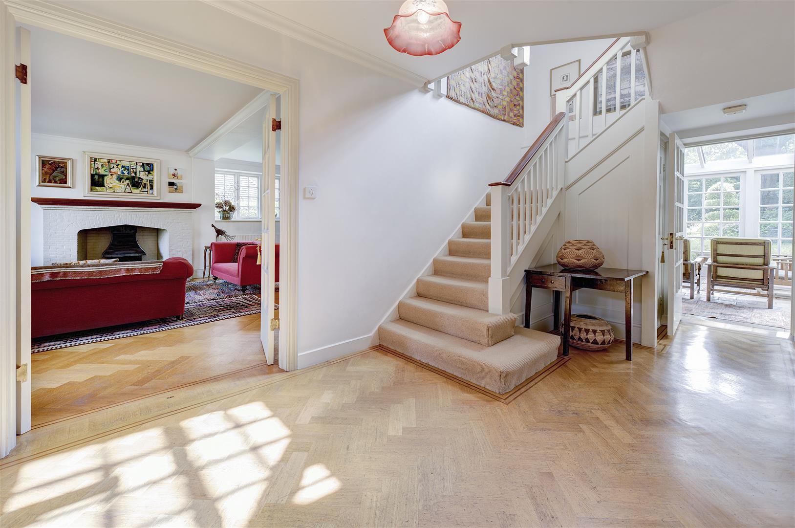 Wildwood Road Hampstead Garden Suburb NW11 6UP