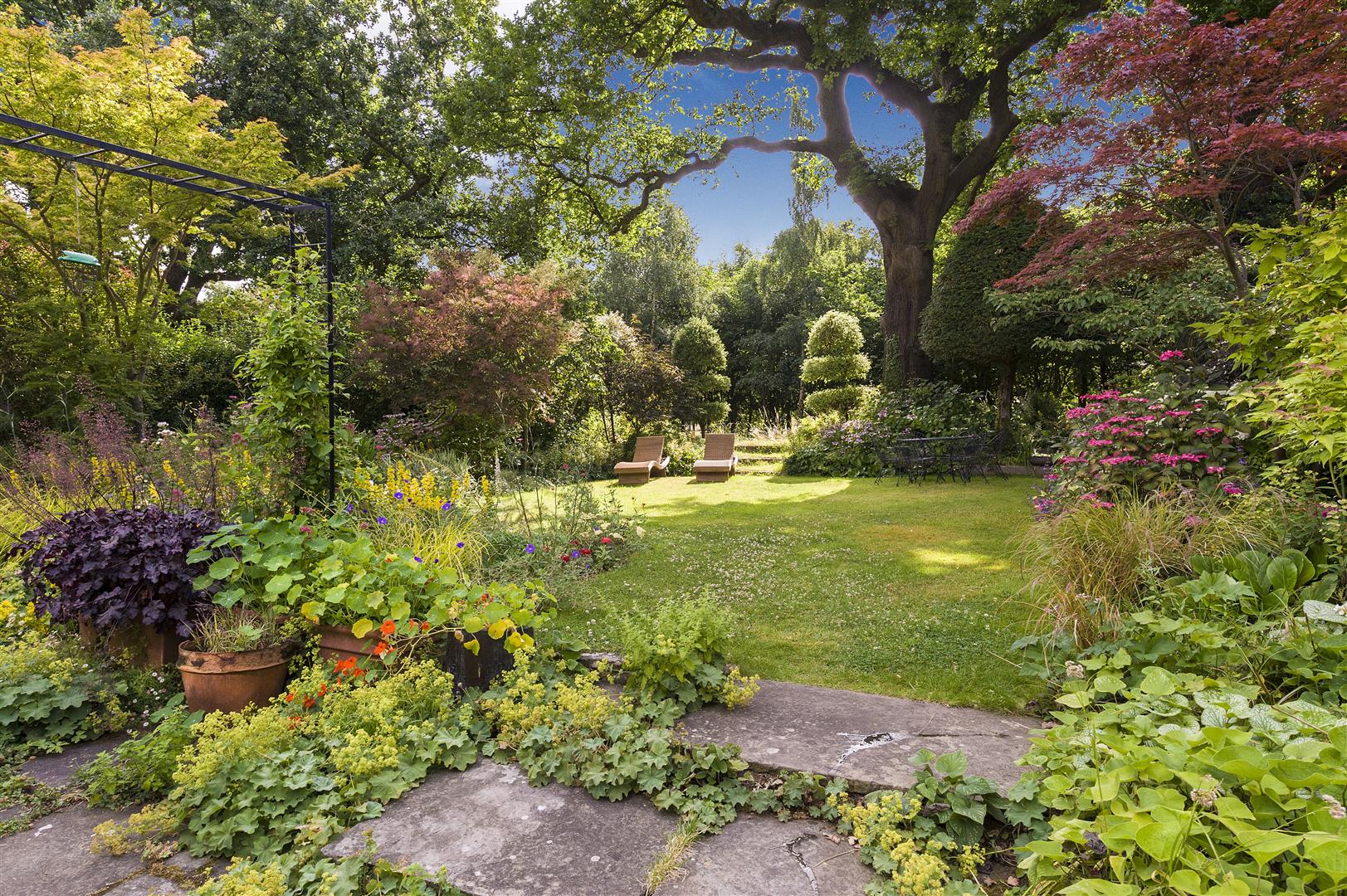 Wildwood Road Hampstead Garden Suburb NW11 6UP