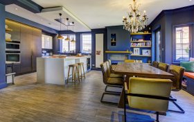 Park Drive Golders Hill Park NW11 7SN