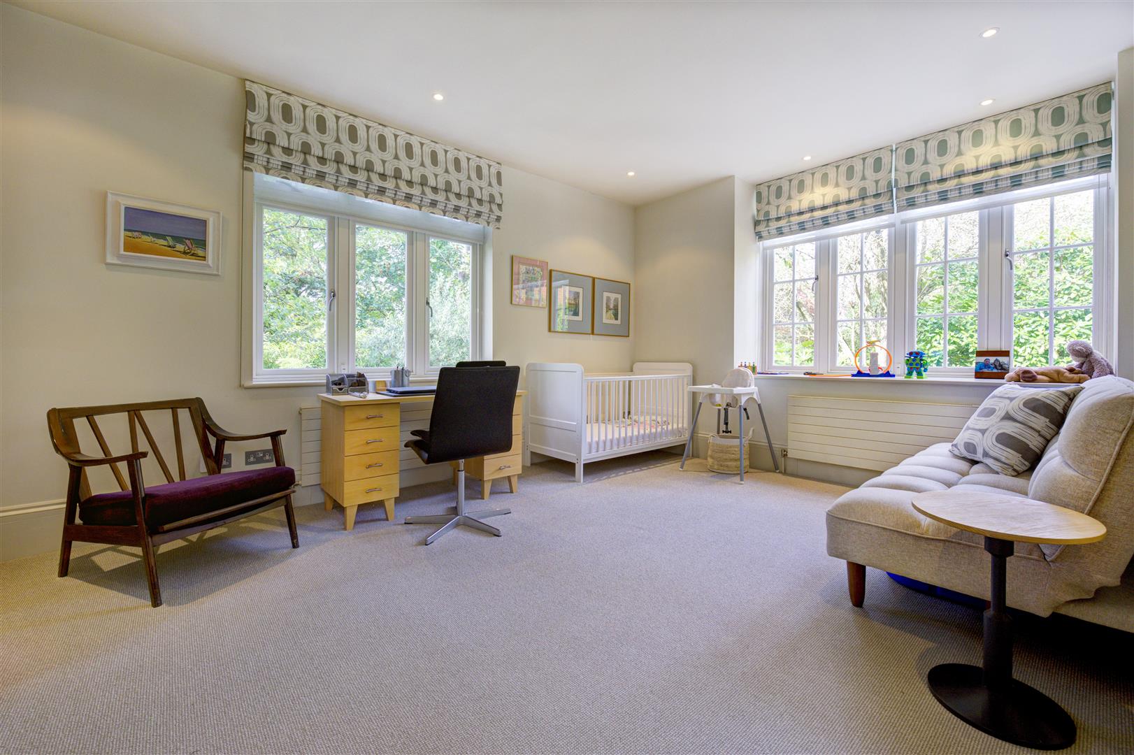 Bracknell Gardens Hampstead NW3 7EE