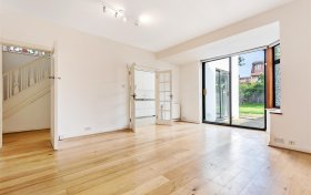 Dunstan Road, Golders Green, NW11 8AA