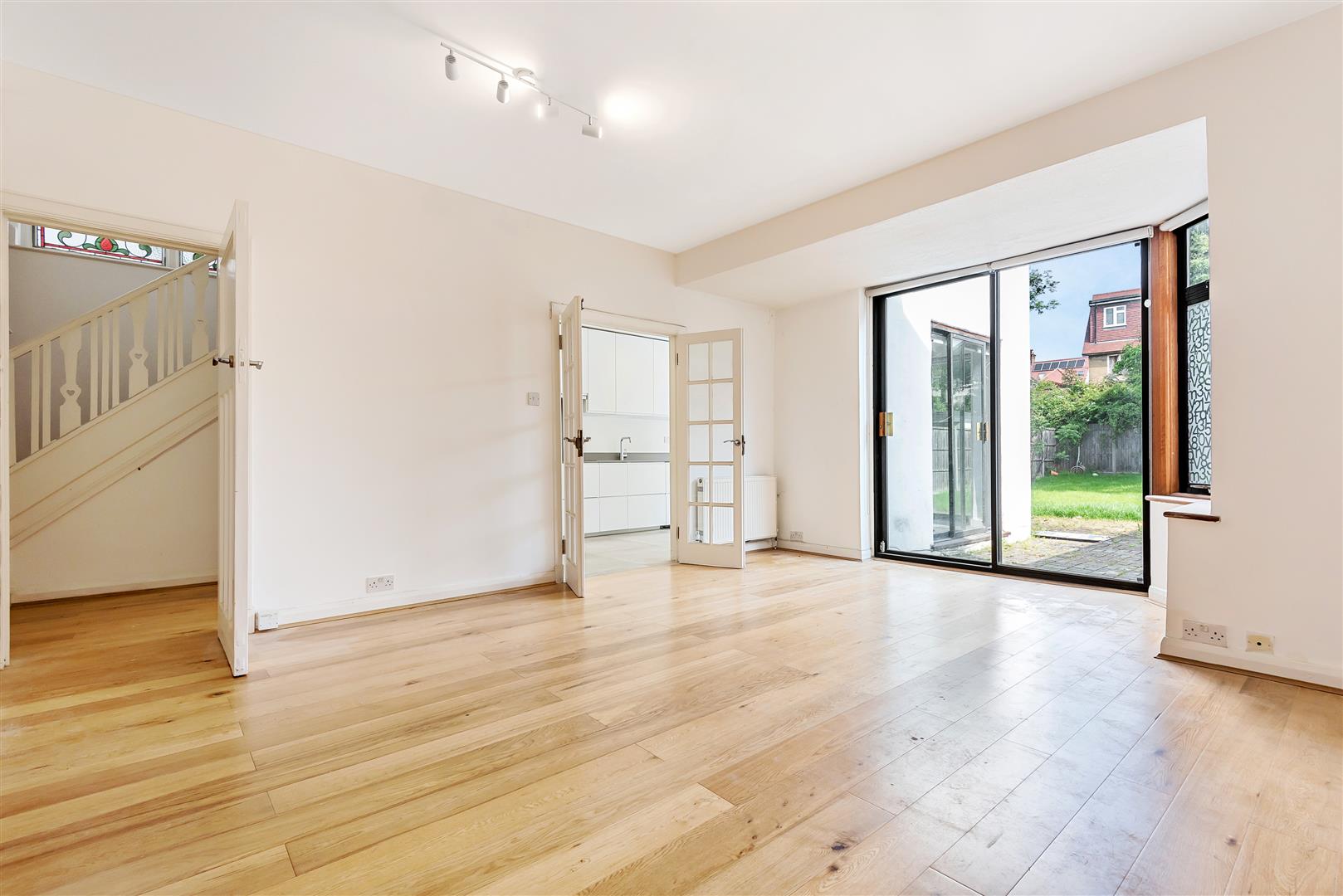 Dunstan Road, Golders Green, NW11 8AA