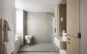 Fitzjohn’s Avenue Hampstead Village NW3 6PD