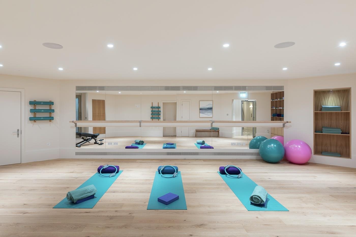 Fitzjohn’s Avenue Hampstead Village NW3 6PD