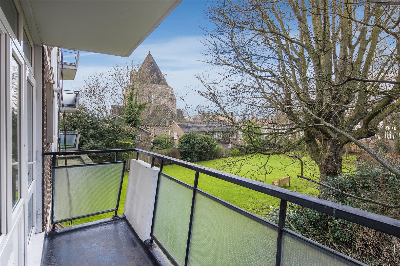 West Heath Avenue Golders Green NW11 7QU