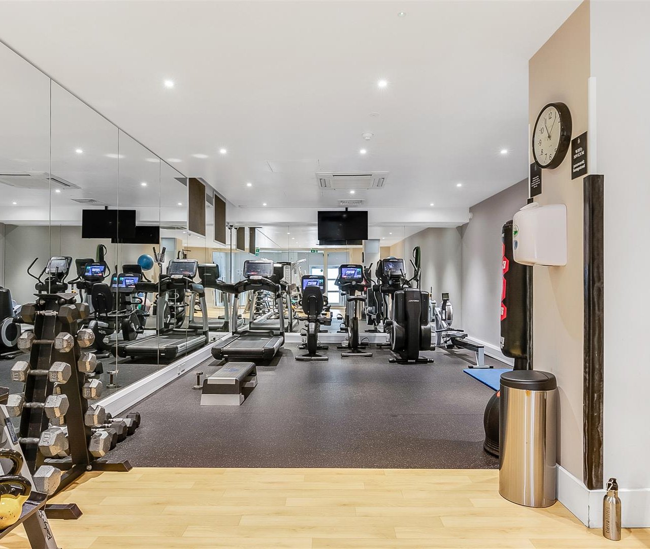 Frognal Rise Hampstead NW3 6PZ