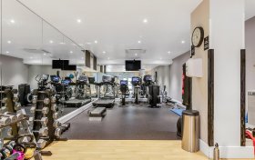 Frognal Rise Hampstead NW3 6PZ