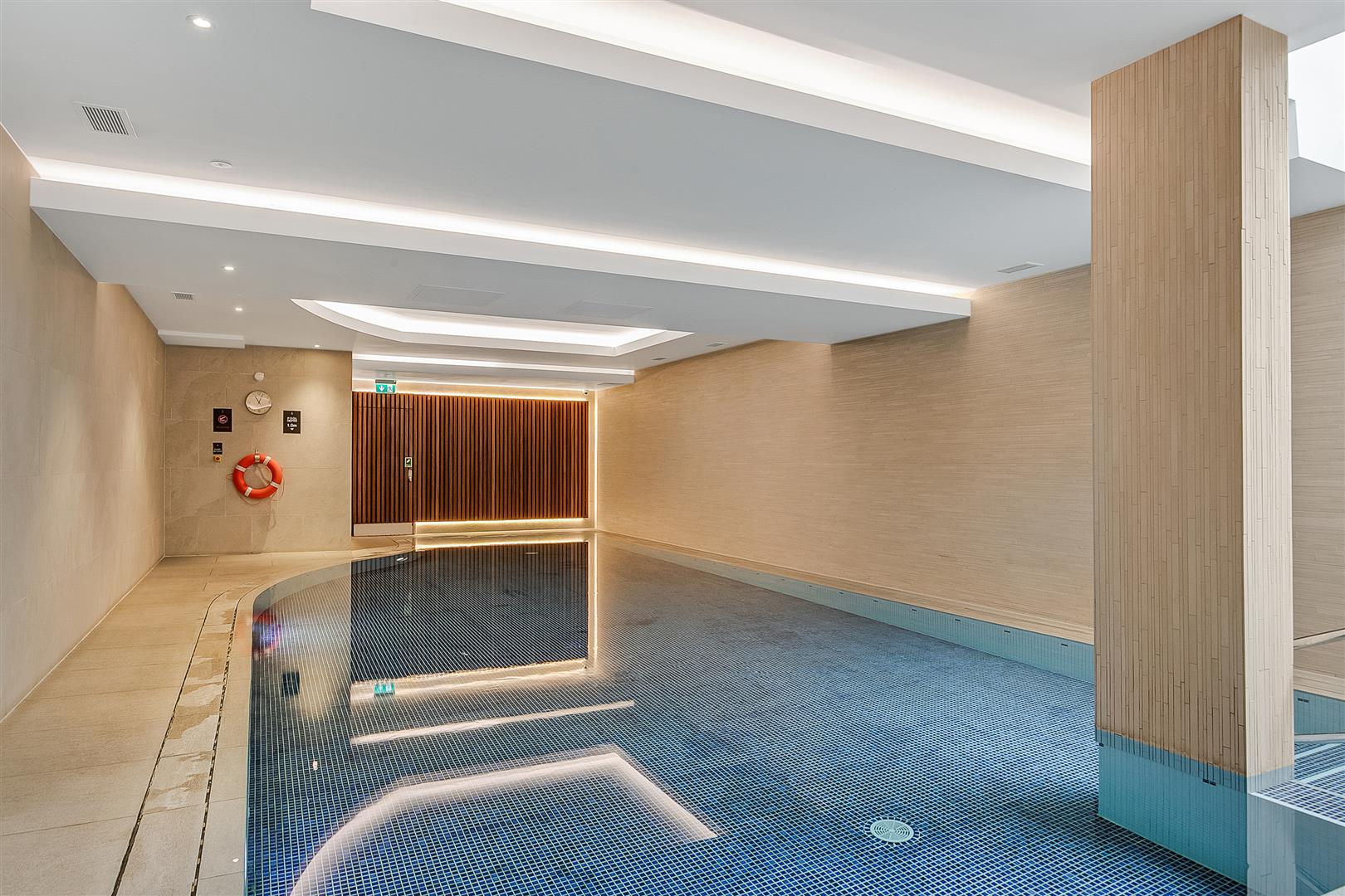 Frognal Rise Hampstead NW3 6PZ