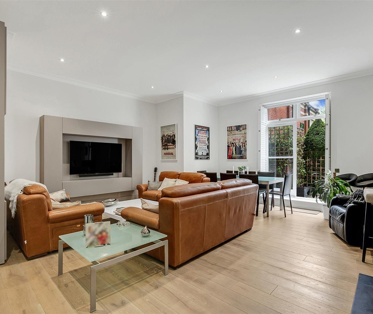 Frognal Rise Hampstead NW3 6PZ