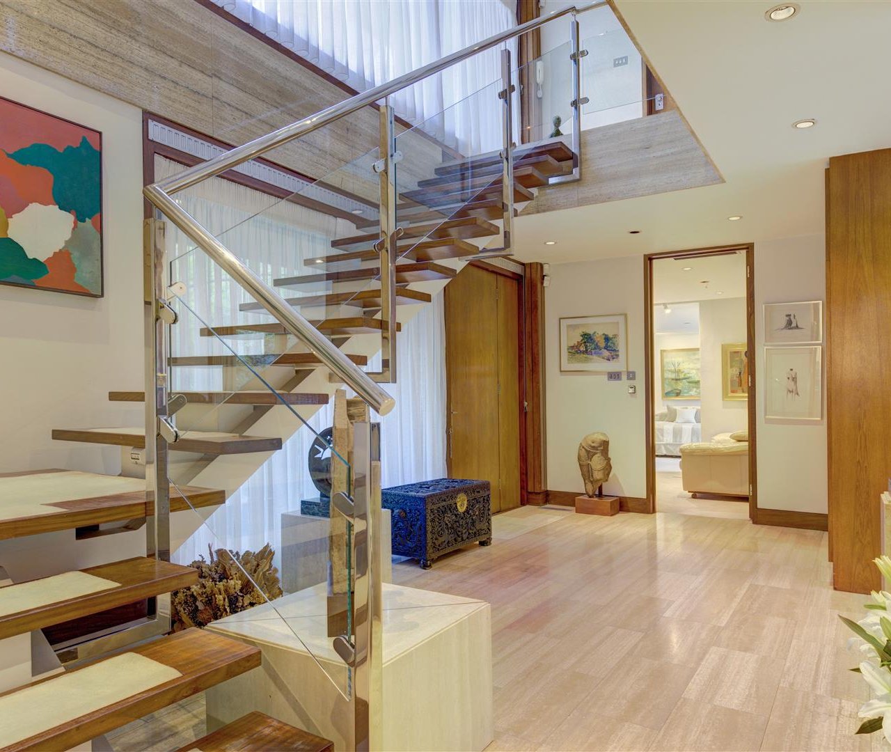 Elm Walk Hampstead NW3 7UP