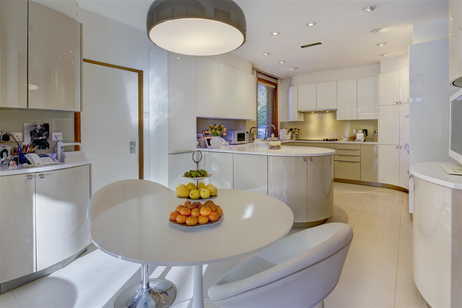 Elm Walk Hampstead NW3 7UP