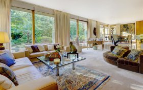 Elm Walk Hampstead NW3 7UP