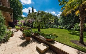 Elm Walk Hampstead NW3 7UP