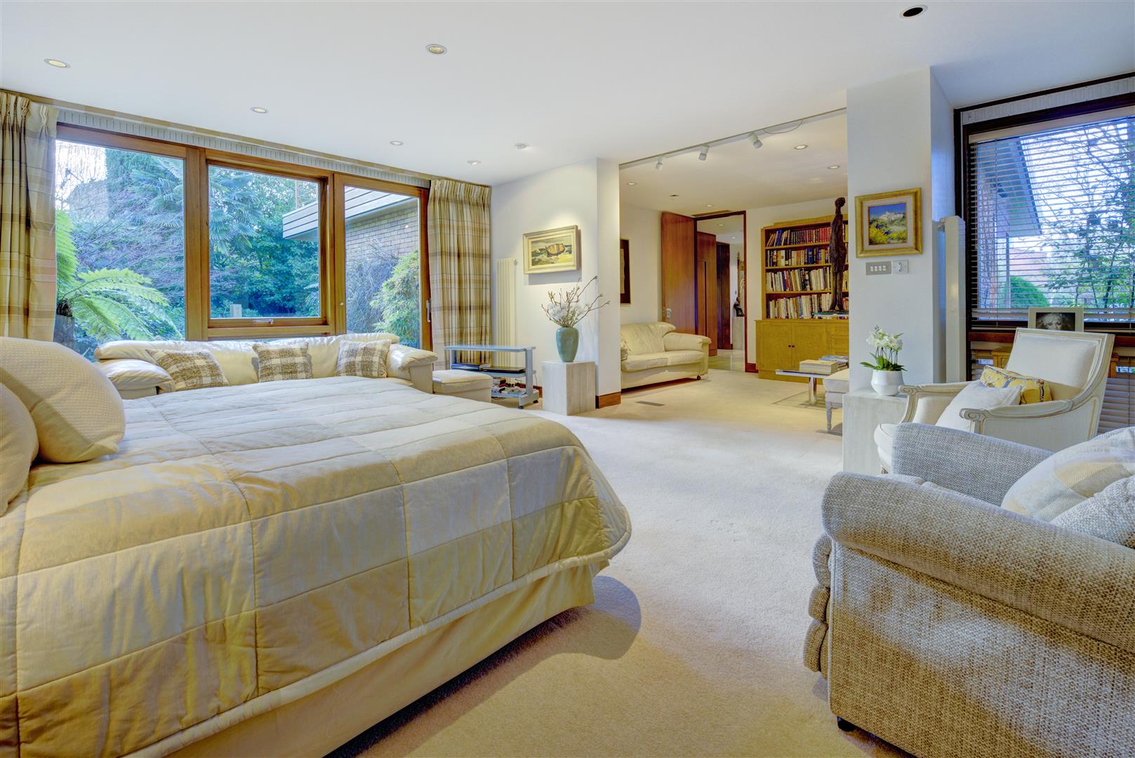 Elm Walk Hampstead NW3 7UP