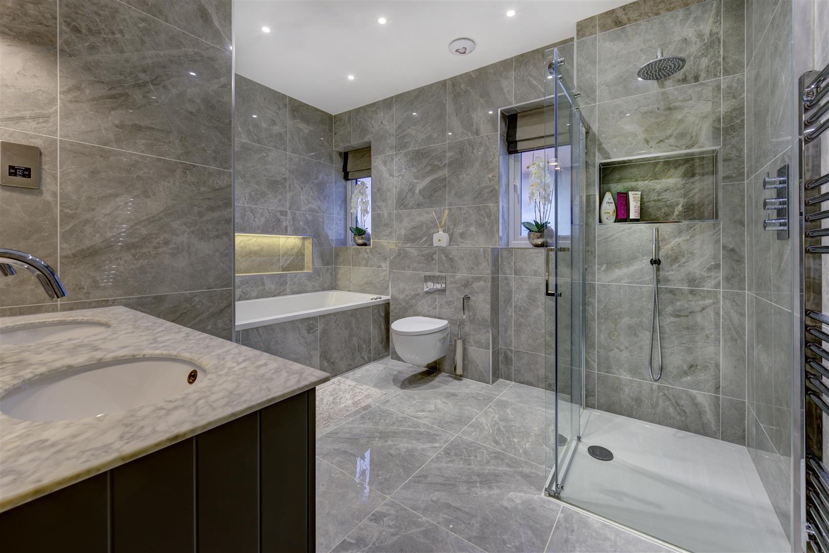 Armitage Road Golders Green NW11 8QT