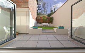 Redington Gardens Hampstead NW3 7SA