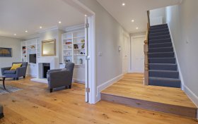 Redington Gardens Hampstead NW3 7SA