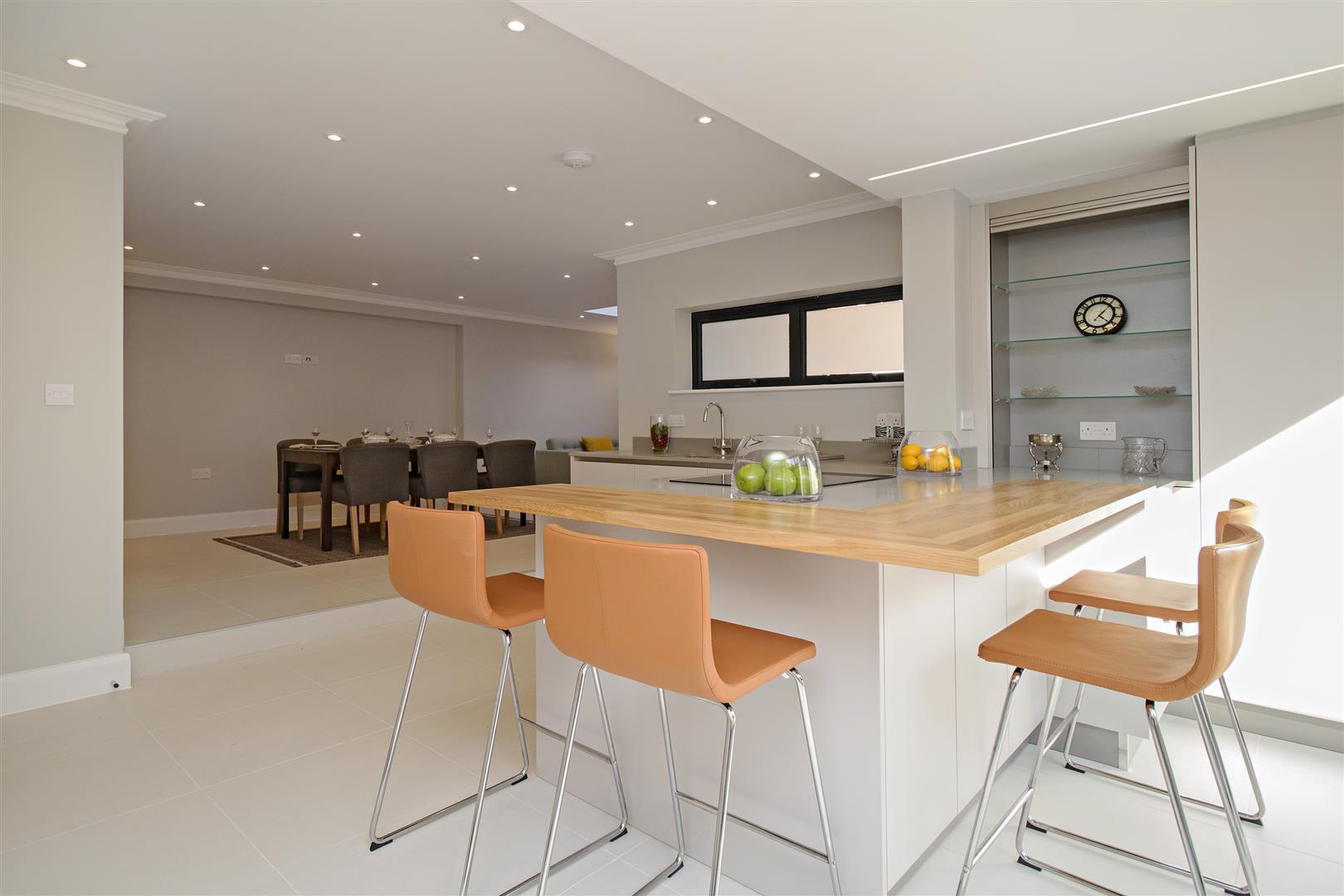 Redington Gardens Hampstead NW3 7SA