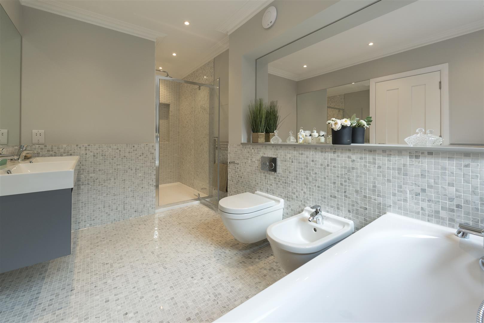 Redington Gardens Hampstead NW3 7SA