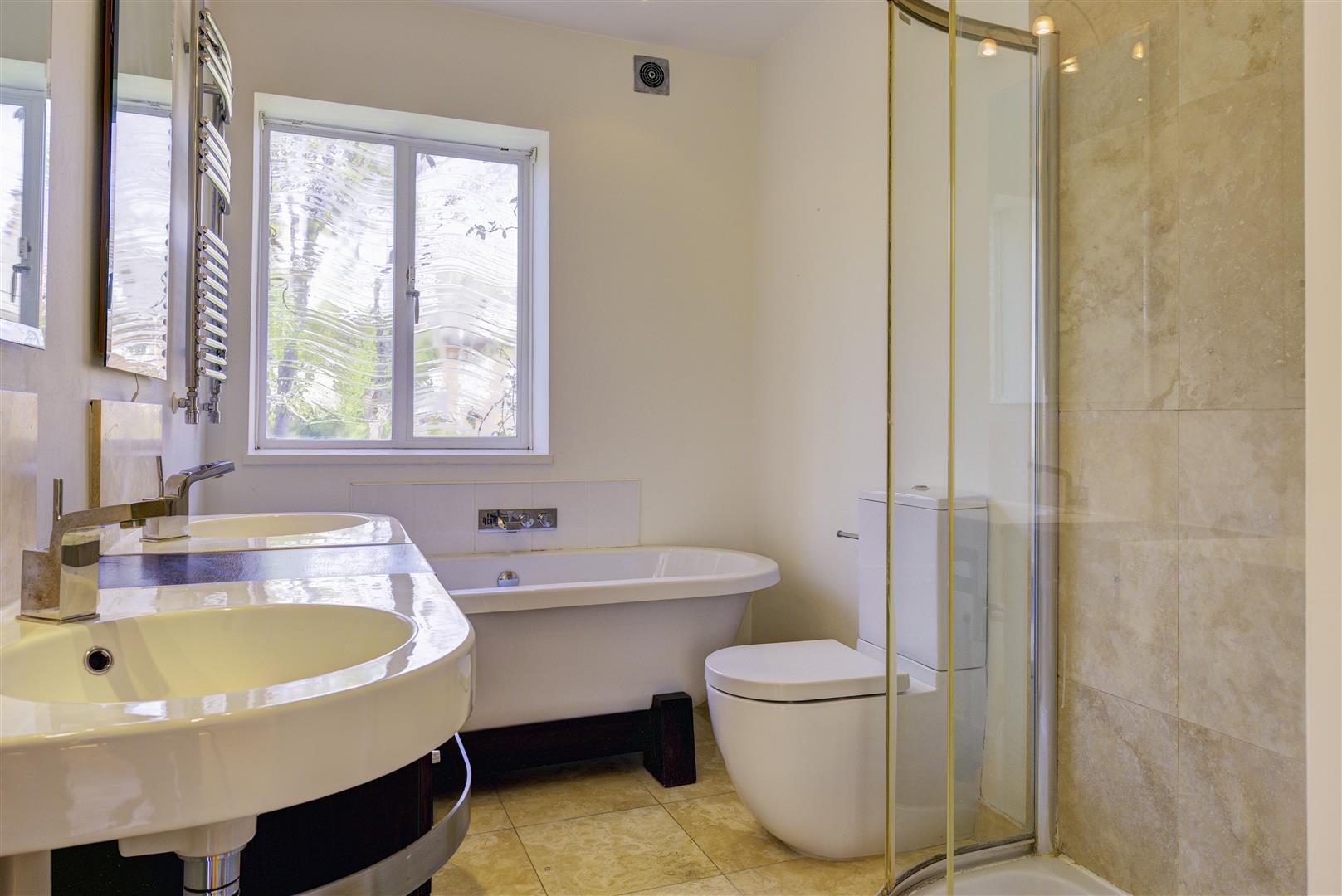 Frognal Close Hampstead NW3 6YB