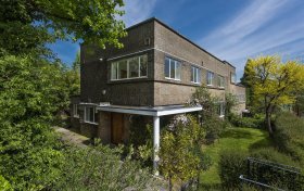 Frognal Close Hampstead NW3 6YB