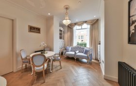 Kidderpore Avenue London NW3 7SU