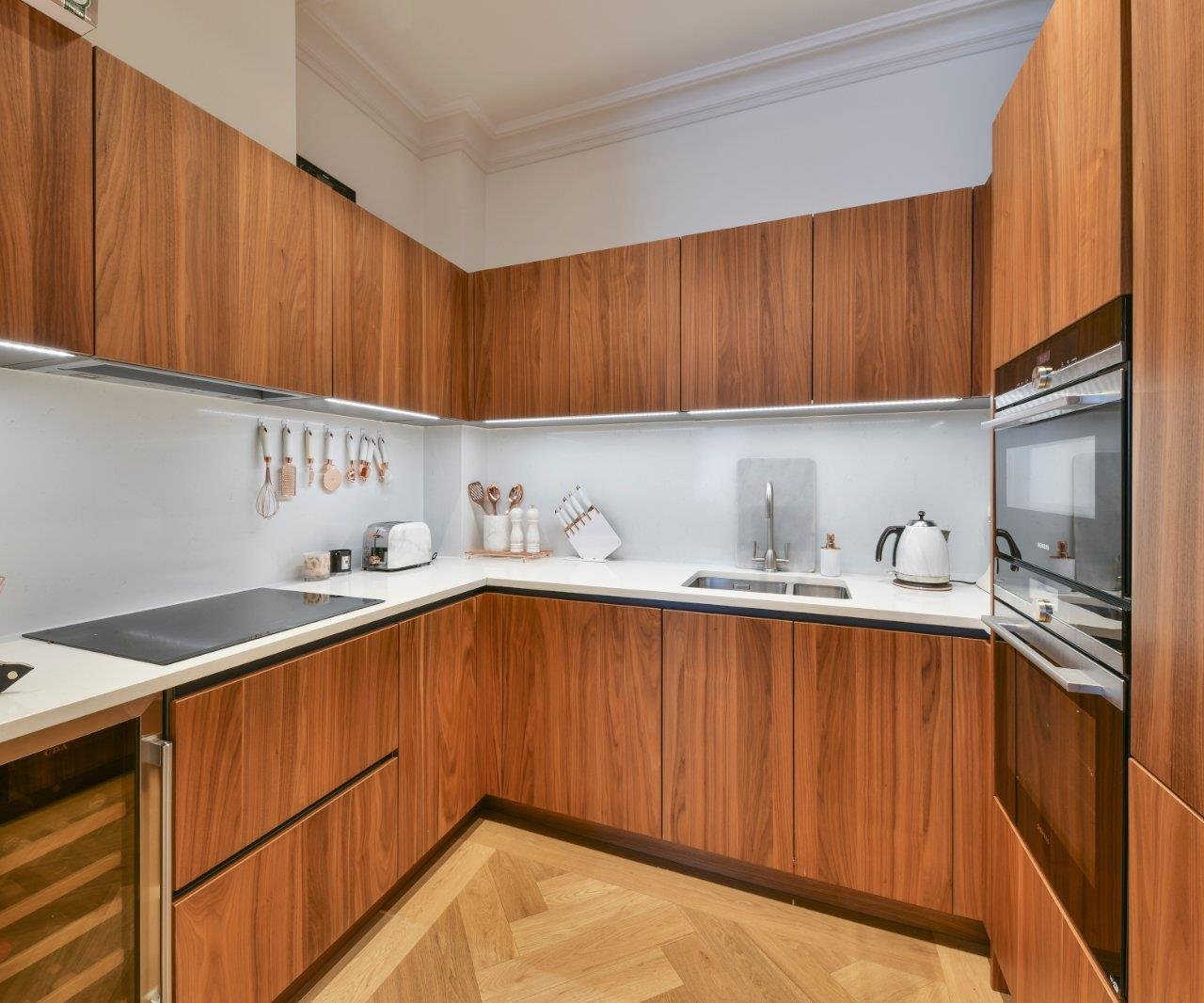 Kidderpore Avenue London NW3 7SU