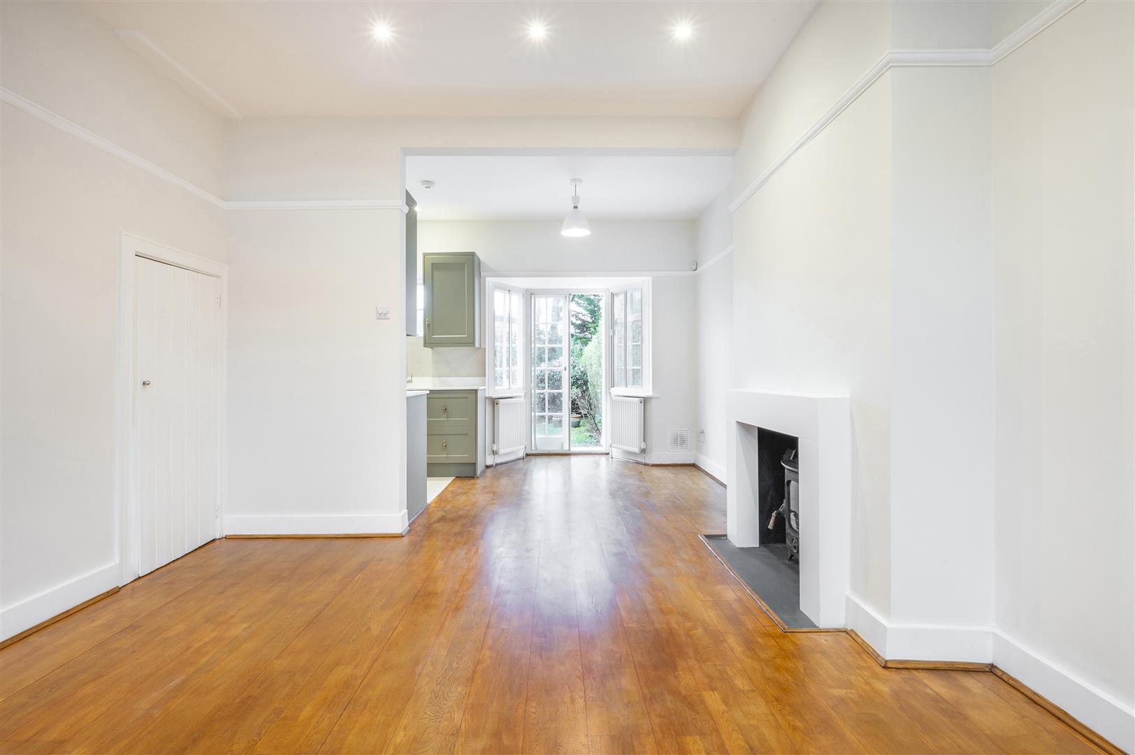 Oakwood Road Hampstead Garden Suburb NW11 6RJ