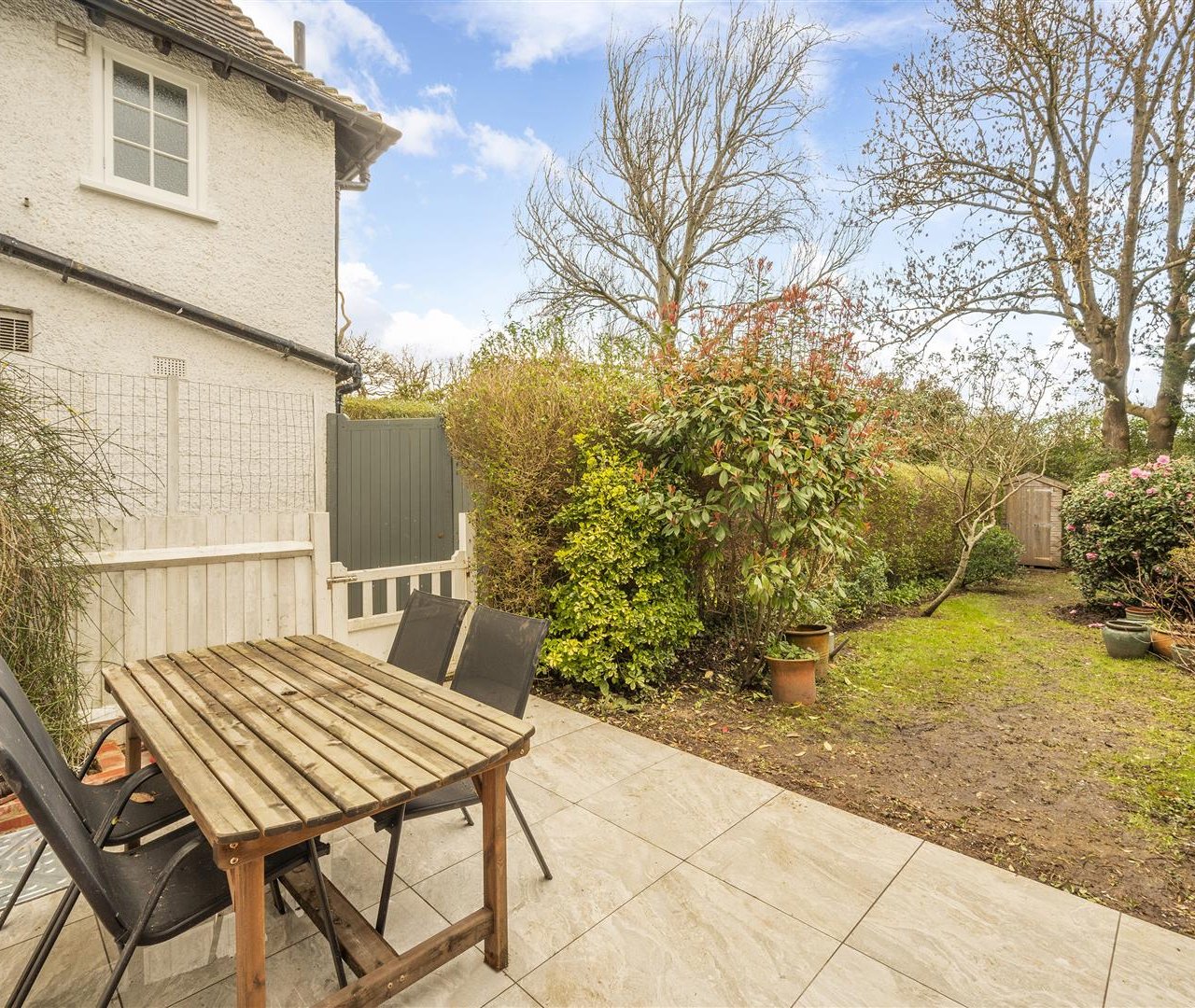 Oakwood Road Hampstead Garden Suburb NW11 6RJ