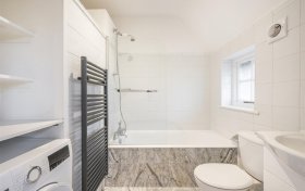 Oakwood Road Hampstead Garden Suburb NW11 6RJ