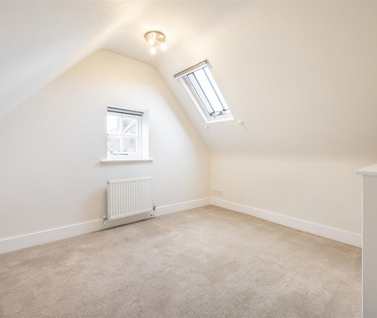 Oakwood Road Hampstead Garden Suburb NW11 6RJ