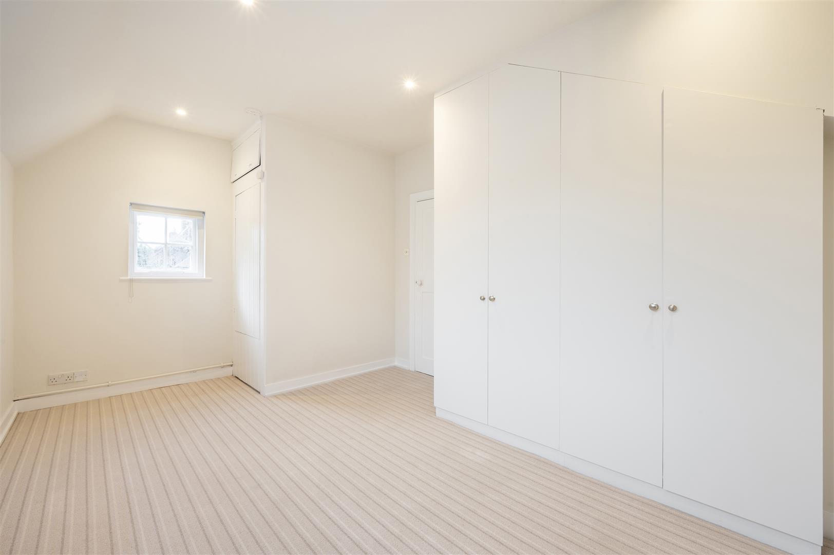 Oakwood Road Hampstead Garden Suburb NW11 6RJ