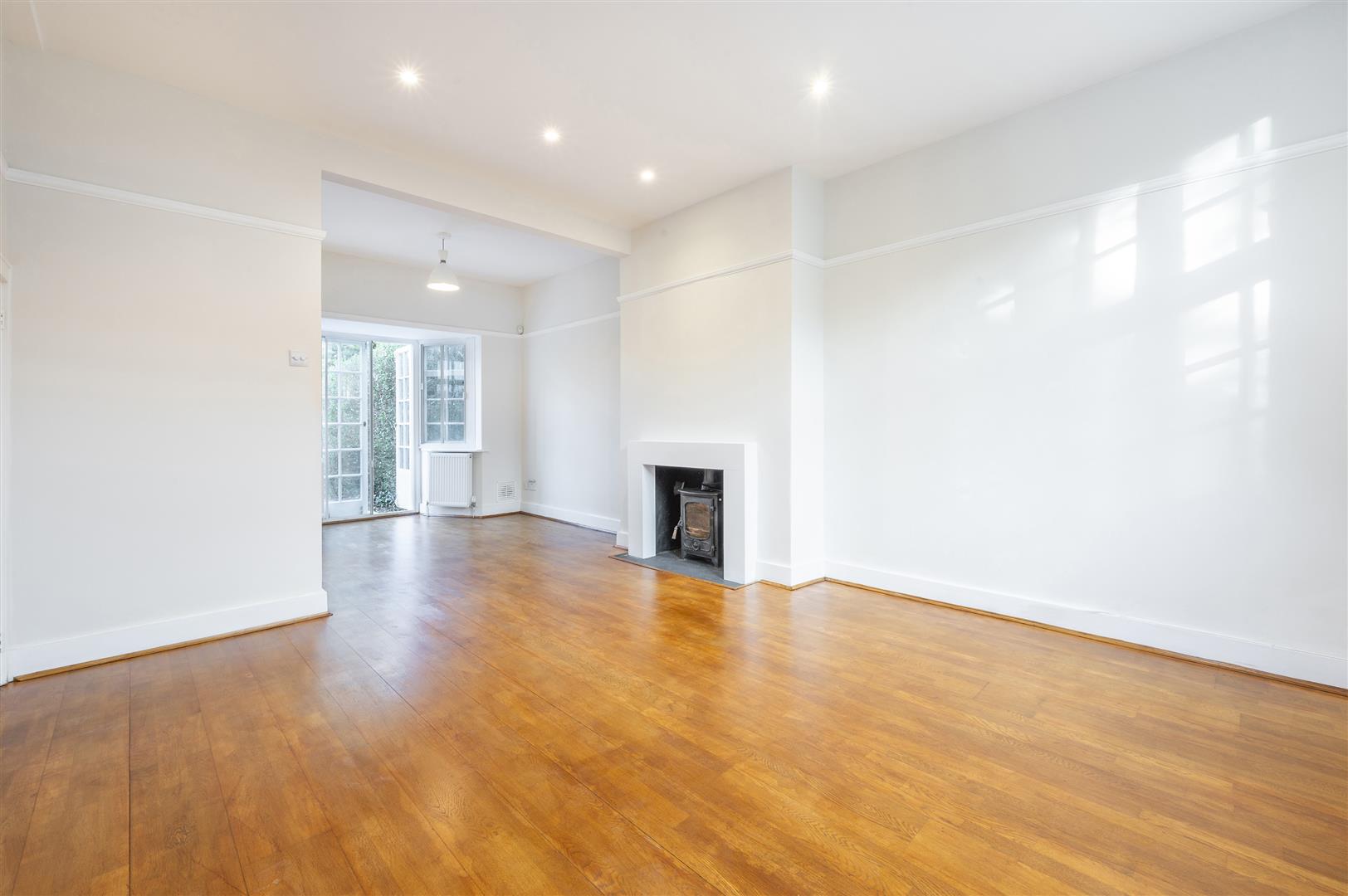 Oakwood Road Hampstead Garden Suburb NW11 6RJ