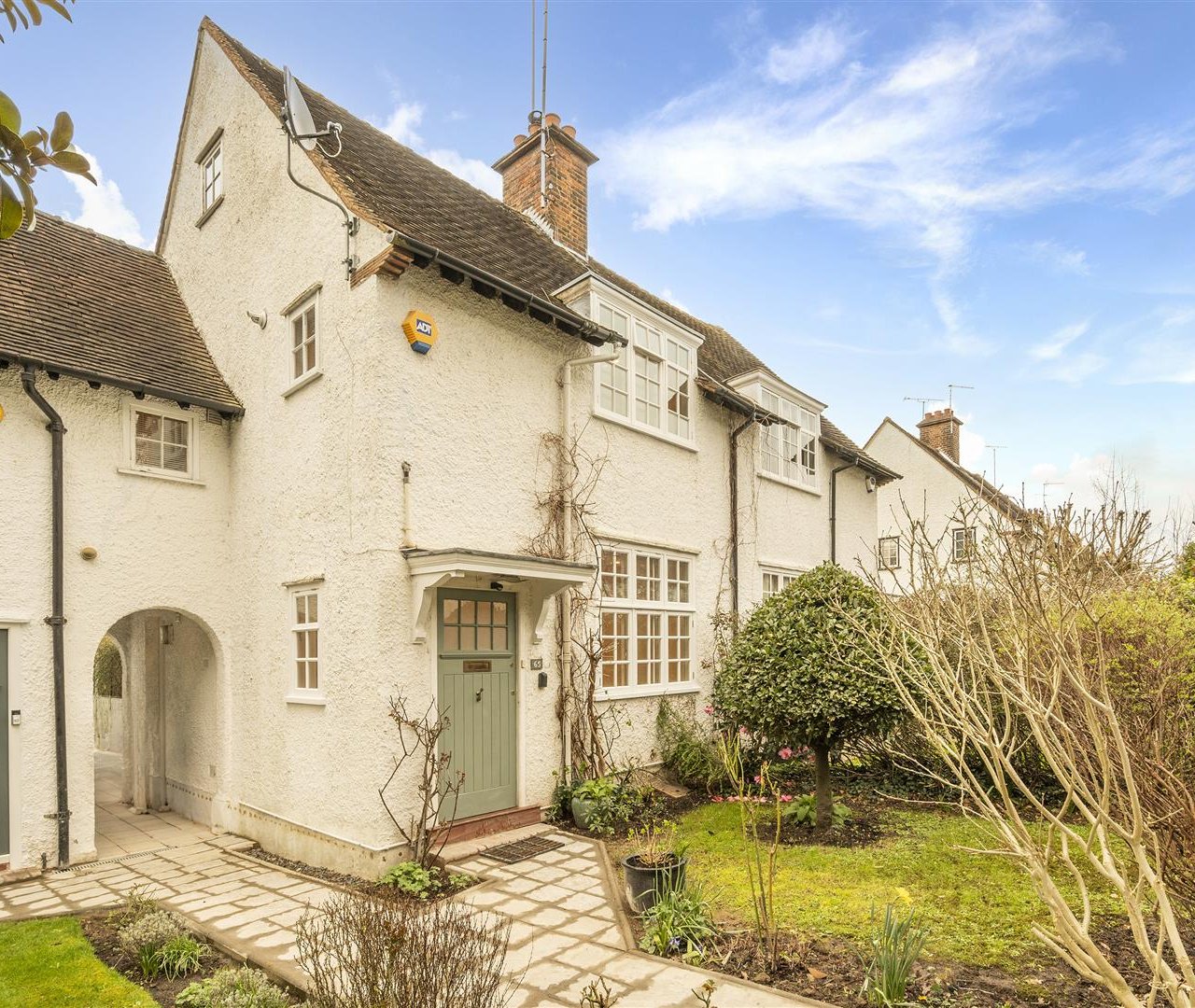 Oakwood Road Hampstead Garden Suburb NW11 6RJ